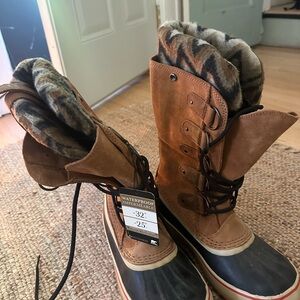 sorel joan of artic boot